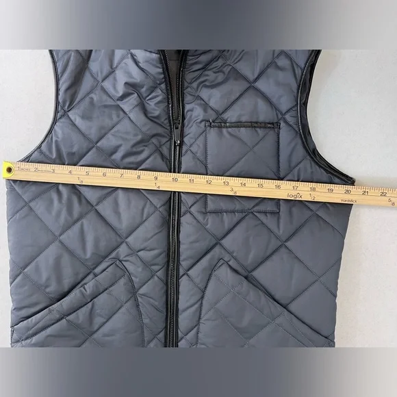 Jos. A Bank Men’s Dark Gray Quilted Puffer Vest. Size Medium. - Picture 5 of 10